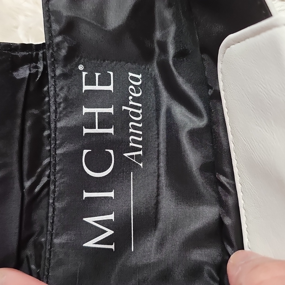 MICHE Bags Miche Anndrea Demi Shell White  with Gold Zippers 2012 - Picture 6 of 12